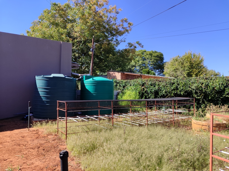 5 Bedroom Property for Sale in Stilfontein North West